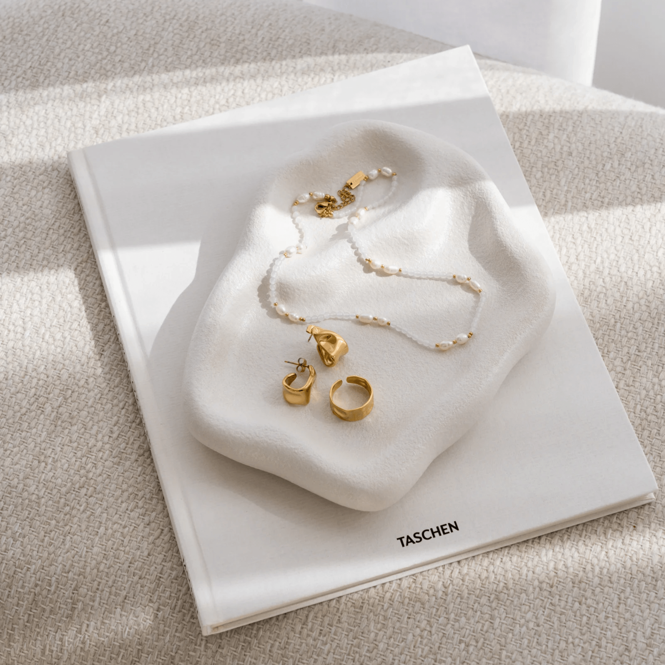 Anisa Pearl Necklace - Ocean Girl Art